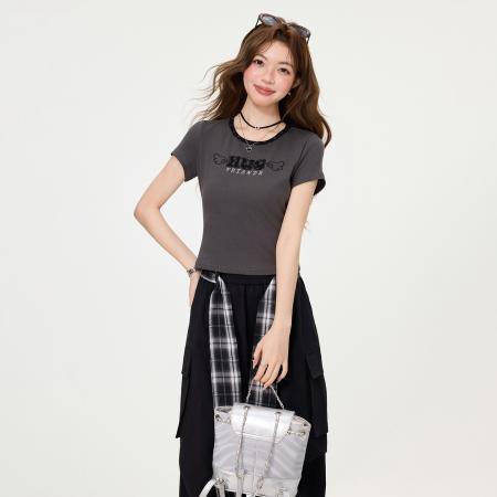 BY15589# 多巴胺圆领字母刺绣正肩短袖T恤夏季修身短款上衣女 服裝批發女裝批發服飾貨源