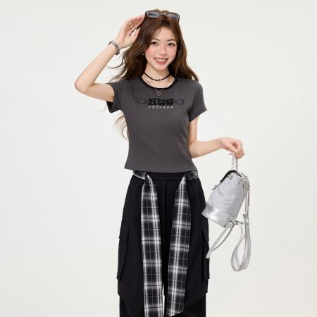 BY15589# 多巴胺圆领字母刺绣正肩短袖T恤夏季修身短款上衣女 服裝批發女裝批發服飾貨源