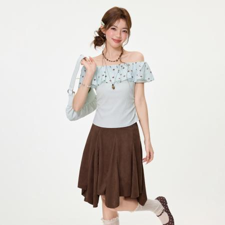 BY15597# 高级感波点荷叶花边一字领露肩短袖t恤女夏季漂亮小上衣 服裝批發女裝批發服飾貨源