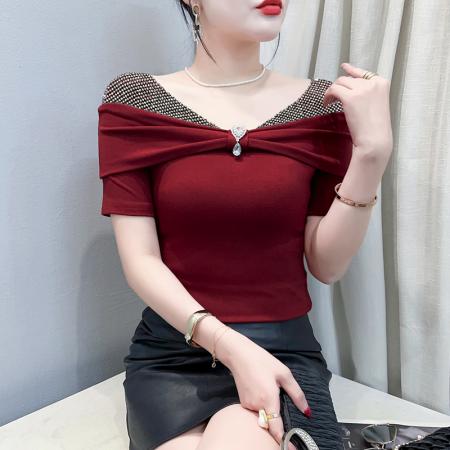 BY15602# 性感一字肩个性镶钻拼接短袖T恤女夏新款修身气质减龄V领上衣 服裝批發女裝批發服飾貨源