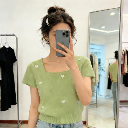 BY15729# 法式方领爱心冰丝针织短袖T恤女夏季新款洋气漂亮超好看上衣  服裝批發女裝批發服飾貨源