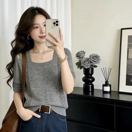 BY15730# 夏季新款法式松弛感正肩方领镂空短袖上衣气质绝美别致针织衫  服裝批發女裝批發服飾貨源