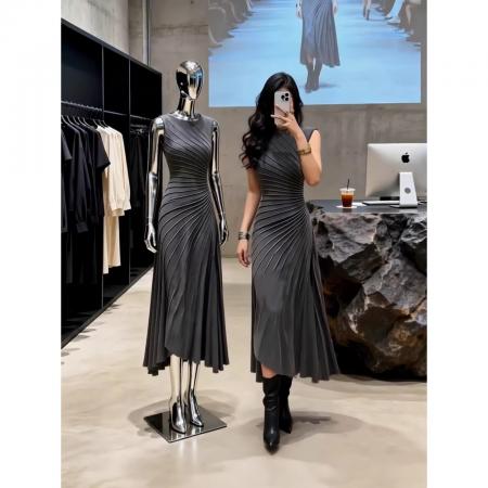 BY15838# 法式灰色针织背心连衣裙女装夏季巨好看气质修身打底不规则长裙子  服裝批發女裝批發服飾貨源