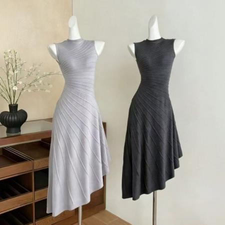 BY15838# 法式灰色针织背心连衣裙女装夏季巨好看气质修身打底不规则长裙子  服裝批發女裝批發服飾貨源