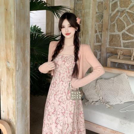 BY15852# 大码女装特调粉显白碎花连衣裙法式复古收腰吊带连衣裙套装  服裝批發女裝批發服飾貨源