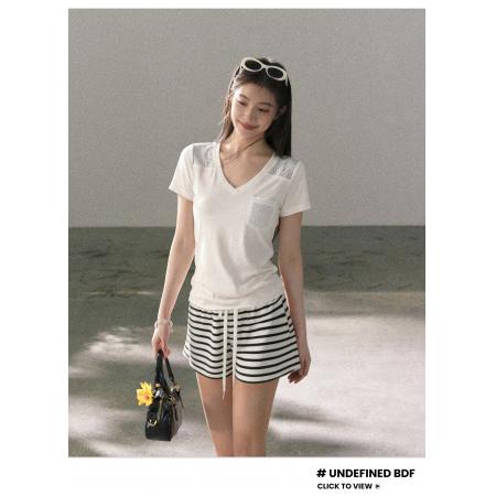 BY15864# 法式独特绝美蕾丝拼接木耳边褶皱上衣女小众设计感露肩短款衬衫夏  服裝批發女裝批發服飾貨源