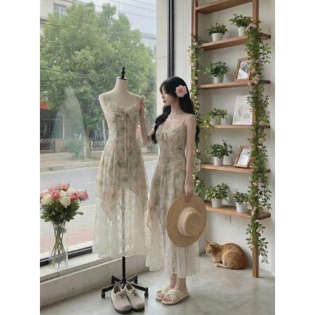 BY15881# Blovelan晨露花园甜美蝴蝶结飘带碎花蕾丝拼接层次感吊带连衣裙  服裝批發女裝批發服飾貨源