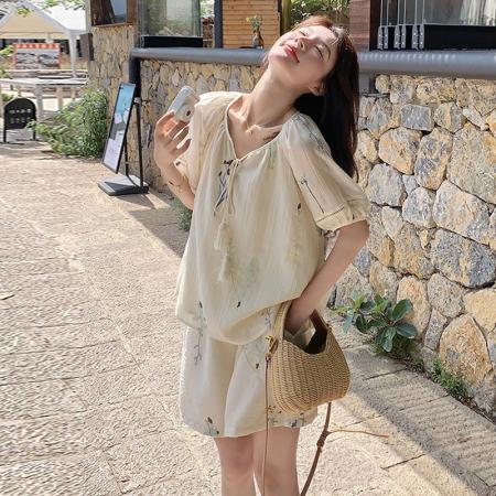 BY16013# 新款大码女装夏装绣花短袖上衣+短裤套装 服裝批發女裝批發服飾貨源