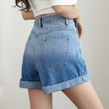 渐变色牛仔短裤女夏季韩版高腰翻边链条宽松a字阔腿热裤 服裝批發女裝批發服飾貨源
