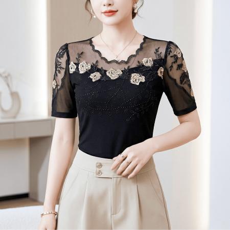 夏季新款女士花边刺绣圆领烫钻优雅短袖上衣网纱高弹透气收腰T恤 服裝批發女裝批發服飾貨源