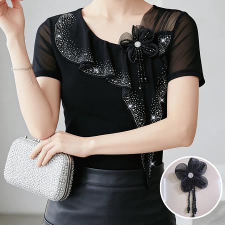 夏季新款斜领短袖重工烫钻优雅上衣女高弹网纱面料手工花朵配饰T 服裝批發女裝批發服飾貨源