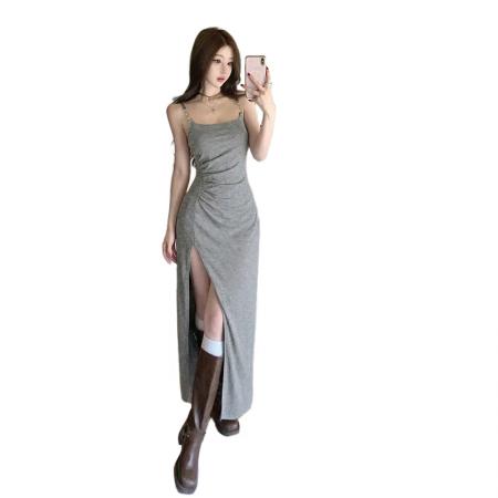 纯欲风皱褶显瘦吊带连衣裙夏季新款修身气质开叉包臀长裙 服裝批發女裝批發服飾貨源