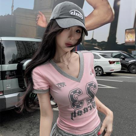 美式复古纯欲辣妹正肩T恤女夏季短袖显瘦修身通勤上衣 服裝批發女裝批發服飾貨源