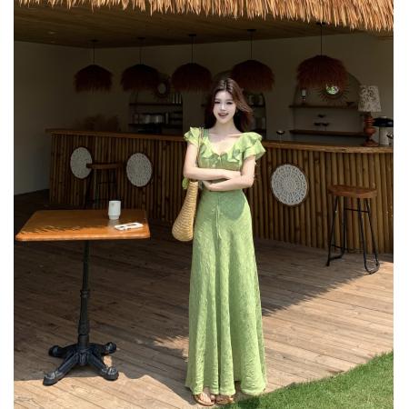 大码夏季新款法式优雅度假连衣裙V领碎花纯欲高腰裙 服裝批發女裝批發服飾貨源