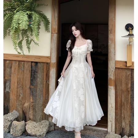 白茶与风纯欲白月光气质刺绣花朵收腰连衣裙度假风长裙女 服裝批發女裝批發服飾貨源