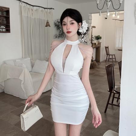 珍珠挂脖吊带连衣裙女修身显瘦性感包臀裙名媛风约会小礼裙 服裝批發女裝批發服飾貨源
