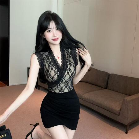 性感蕾丝拼接V领连衣裙女修身收腰显瘦包臀裙气质名媛风短裙 服裝批發女裝批發服飾貨源