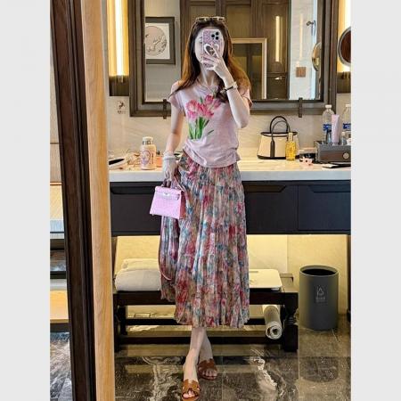 BY16140# 粉色郁金香印花短袖女正肩t恤超火减龄设计感夏天巨好看上衣 服裝批發女裝批發服飾貨源