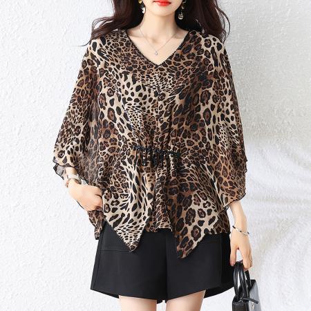 BY16340# 夏季新款大码女装时候气质V领豹纹蝙蝠衫上衣宽松雪纺衫 服裝批發女裝批發服飾貨源