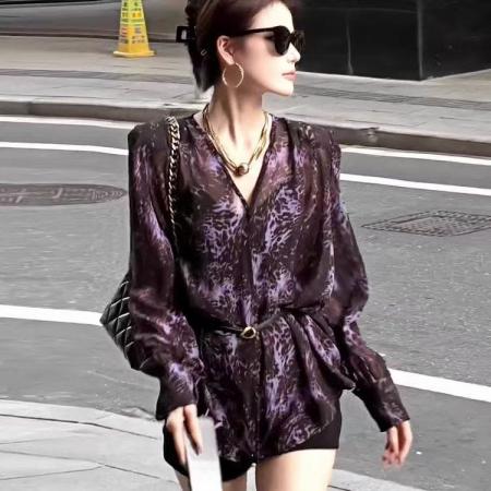 BY16344# 法式轻奢高级豹纹印花紫色衬衫女春夏新款时尚洋气百搭气质上衣 服裝批發女裝批發服飾貨源