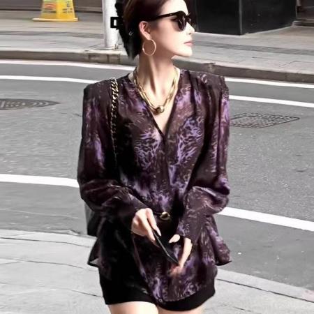 BY16344# 法式轻奢高级豹纹印花紫色衬衫女春夏新款时尚洋气百搭气质上衣 服裝批發女裝批發服飾貨源