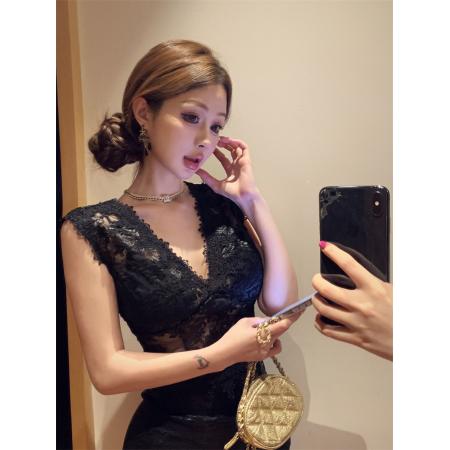 BY16368# 性感刺绣蕾丝网纱背心透视V领显瘦上衣 服裝批發女裝批發服飾貨源