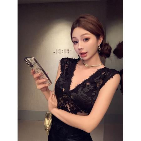 BY16368# 性感刺绣蕾丝网纱背心透视V领显瘦上衣 服裝批發女裝批發服飾貨源