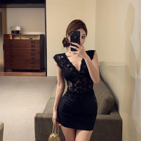 BY16368# 性感刺绣蕾丝网纱背心透视V领显瘦上衣 服裝批發女裝批發服飾貨源