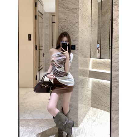 BY16383# 性感蝴蝶翅膀印花彩色亮片斜肩短袖T恤女夏单肩上衣 服裝批發女裝批發服飾貨源