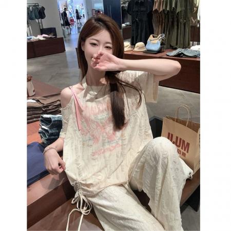 BY16432# 原版破洞布破洞布设计感蝴蝶印花露肩短袖T恤女夏季  服裝批發女裝批發服飾貨源