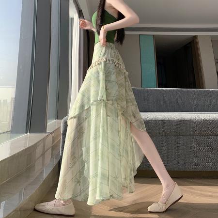 BY16466# 设计感不规则复古流苏开叉半身裙夏季显瘦百搭碎花A字裙  服裝批發女裝批發服飾貨源