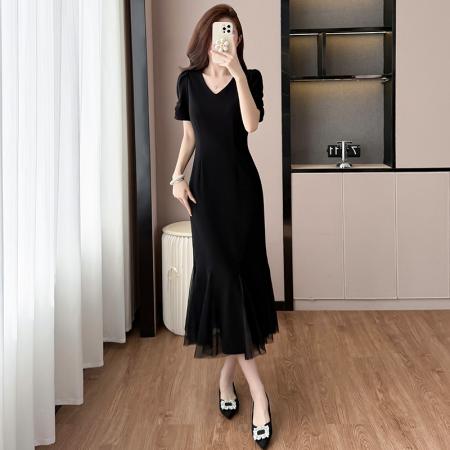 岚天鹅26春夏显瘦气质黑色收腰长裙V领优雅桑蚕丝连衣裙  服裝批發女裝批發服飾貨源