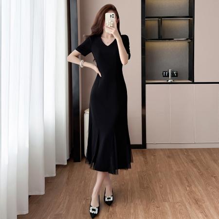 岚天鹅26春夏显瘦气质黑色收腰长裙V领优雅桑蚕丝连衣裙  服裝批發女裝批發服飾貨源