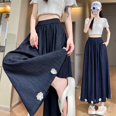 BY16488# 夏季新款日系复古立体花朵九分牛仔阔腿裤女显瘦A字裙裤  服裝批發女裝批發服飾貨源