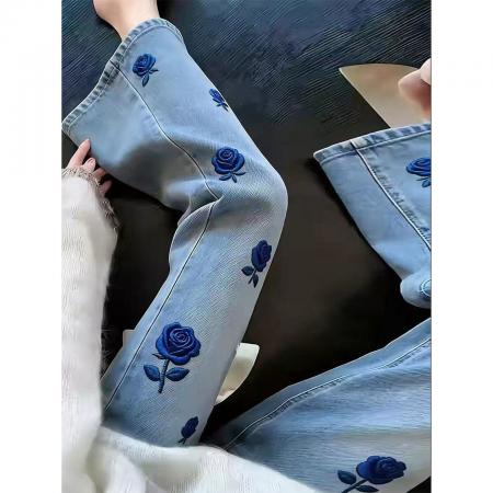 BY16526# 高腰时尚百搭长裤蓝色玫瑰刺绣牛仔裤女流行新款轻奢百搭直筒裤子  服裝批發女裝批發服飾貨源