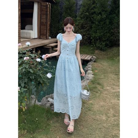 夏季新款法式优雅V领刺绣镂空裙子短袖连衣裙女  服裝批發女裝批發服飾貨源