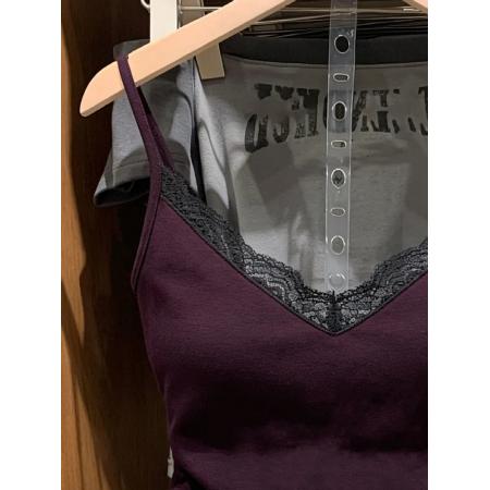 BY16578# 带胸垫V领蕾丝吊带女紧身显瘦辣妹风内搭设计感外穿短款上衣潮  服裝批發女裝批發服飾貨源