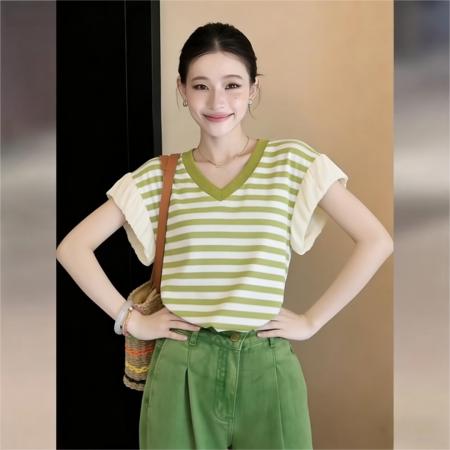 BY16595# 绝美V领条纹针织短袖上衣女新款夏季减龄宽松薄款t恤衫  服裝批發女裝批發服飾貨源