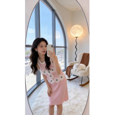 赫本风黑白撞色花朵无袖背心裙法式复古绝美冰爽丝毛料小个子连衣  服裝批發女裝批發服飾貨源