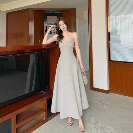 BY16628# 夏季新款大摆裙沥青灰V领无袖吊带连衣裙立体褶收腰长裙  服裝批發女裝批發服飾貨源