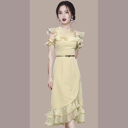 BY16637# 法式黄色连衣裙女夏荷叶边露肩收腰鱼尾裙气质显瘦中长裙  服裝批發女裝批發服飾貨源