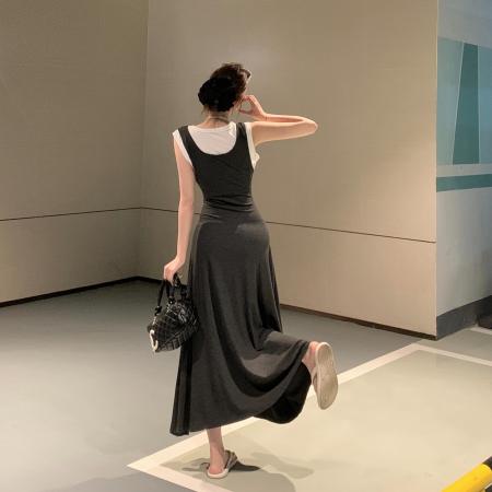 BY16672# 夏季灰色吊带连衣裙子女新款特别独特漂亮掐腰假两件