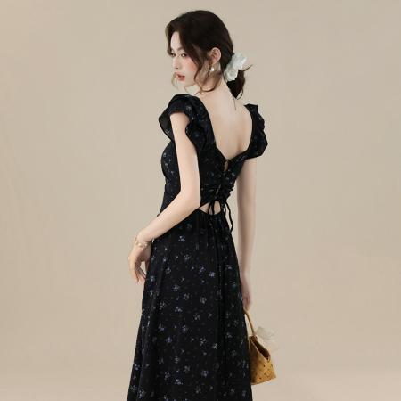 BY16694# 爆款延续法式甜美气质度假风碎花露背设计感连衣裙
