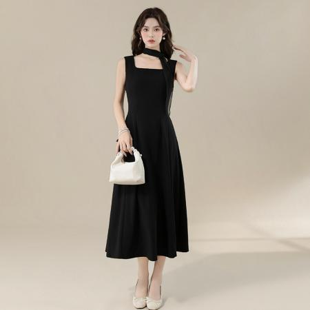 BY16696# 夏季新款法式优雅方领简约飘带设计感收腰显瘦长款小黑裙