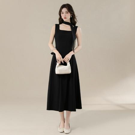 BY16696# 夏季新款法式优雅方领简约飘带设计感收腰显瘦长款小黑裙