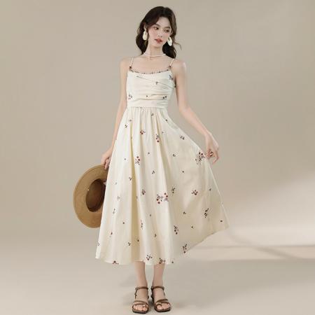 BY16698# 南法假日田园风法式甜美小清新刺绣碎花吊带长款连衣裙