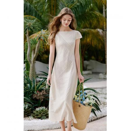 BY16718# 法式收腰白色连衣裙女夏季新款裙子初恋白月光长裙