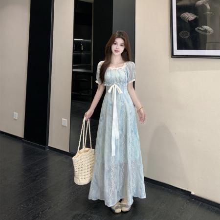 BY16719# 微胖甜美少女特调肌理感刺绣重工收腰正肩连衣裙