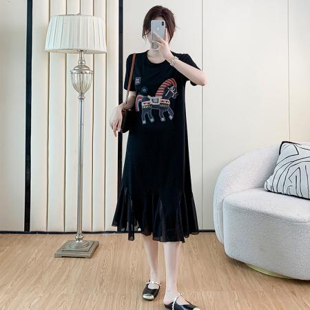 新款大码宽松胖mm洋气显瘦夏装刺绣中长款连衣裙