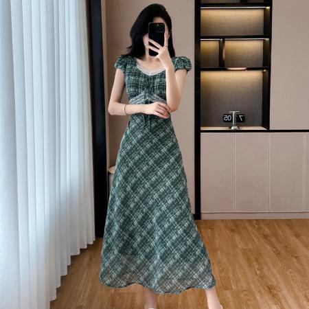 BY16774# 法式茶歇裙小飞袖格子连衣裙女夏季气质蕾丝收腰绿色长裙